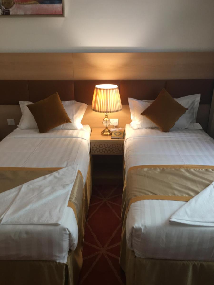 Popular attractions Area Nearby Property